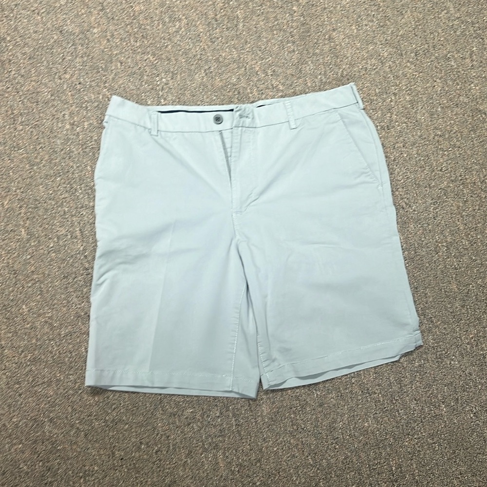 Izod mens shorts 34 * 9.5